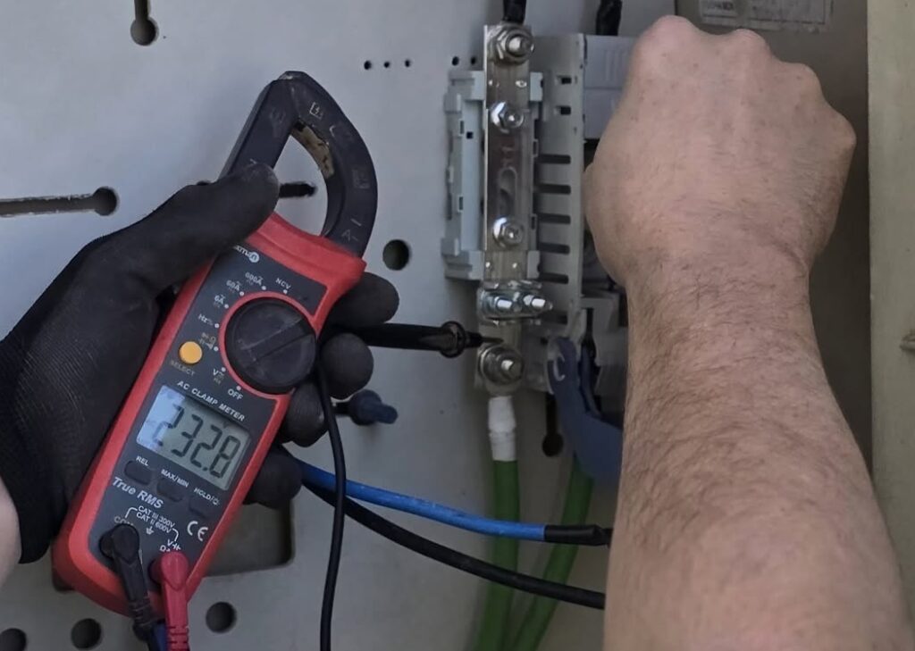 servicio completo realizado en i de iberdrola e industria⚡️✅ realizamos la instalación y actuali